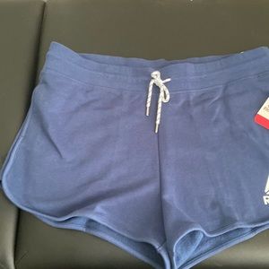 Reebok shorts blue w/pockets NWT